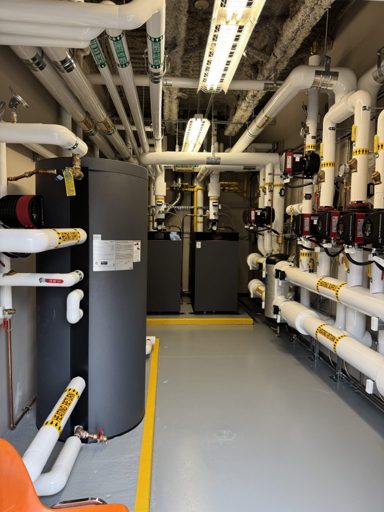 20251022_174804461_iOS