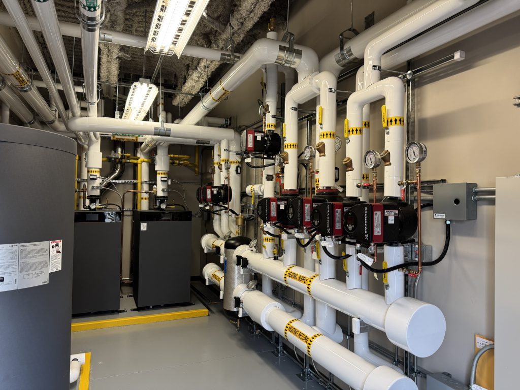 20251022_174809040_iOS