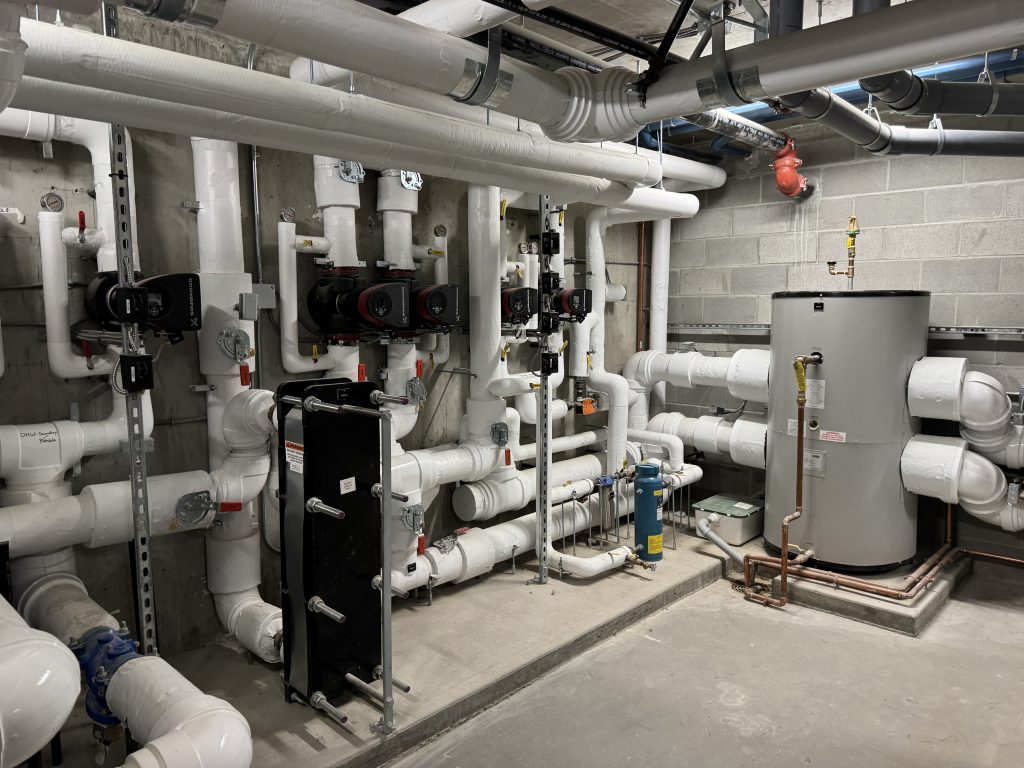 20251023_181645000_iOS